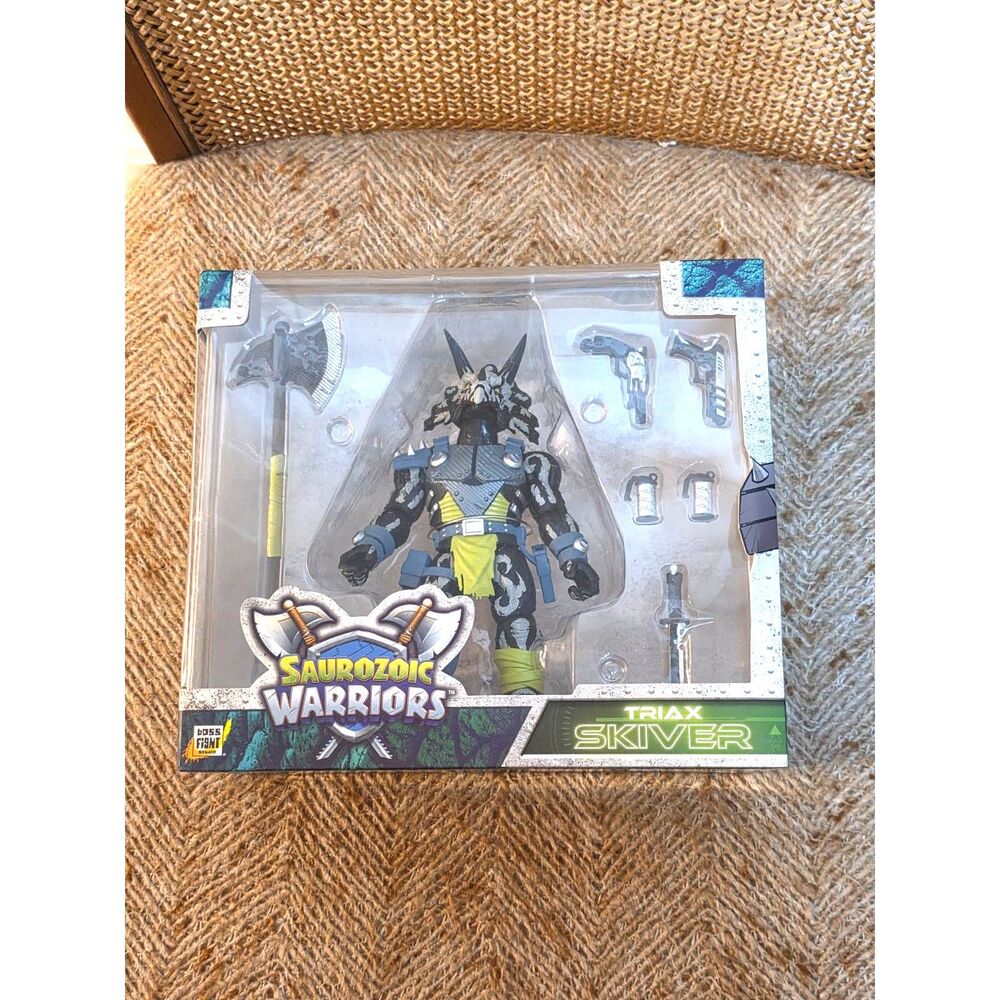 Boss Fight Studio Saurozoic Warriors Triax Skiver Night Lands 6" Figure